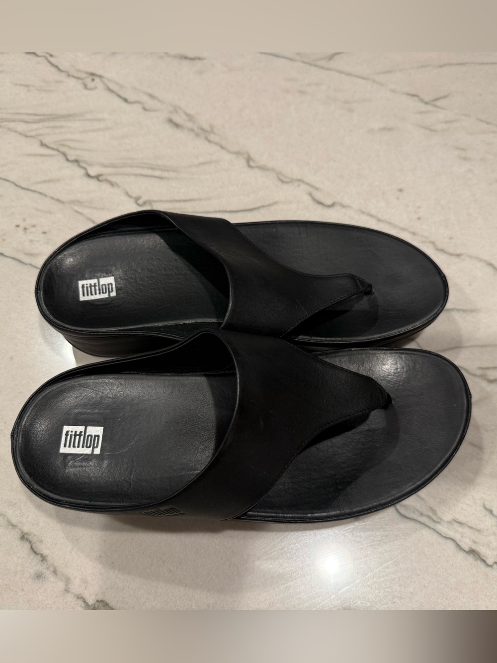 FitFlop Black Leather Thong Sandals US 10 Microwobbleboard Platform FB1-080 - Picture 3 of 16